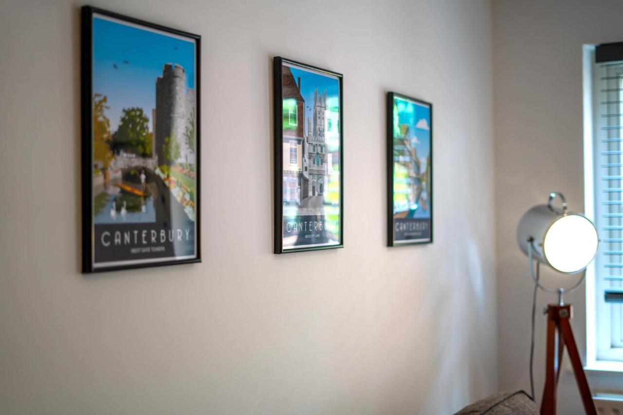 The Chaucer - Modern 3 Bed Home With Parking Close To City Centre كانتربيري المظهر الخارجي الصورة