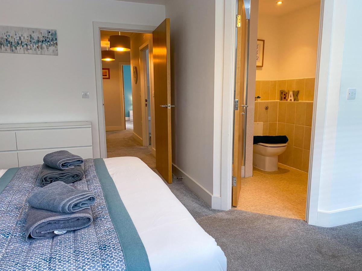 The Chaucer - Modern 3 Bed Home With Parking Close To City Centre كانتربيري المظهر الخارجي الصورة