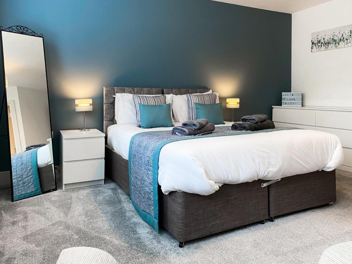 The Chaucer - Modern 3 Bed Home With Parking Close To City Centre كانتربيري المظهر الخارجي الصورة