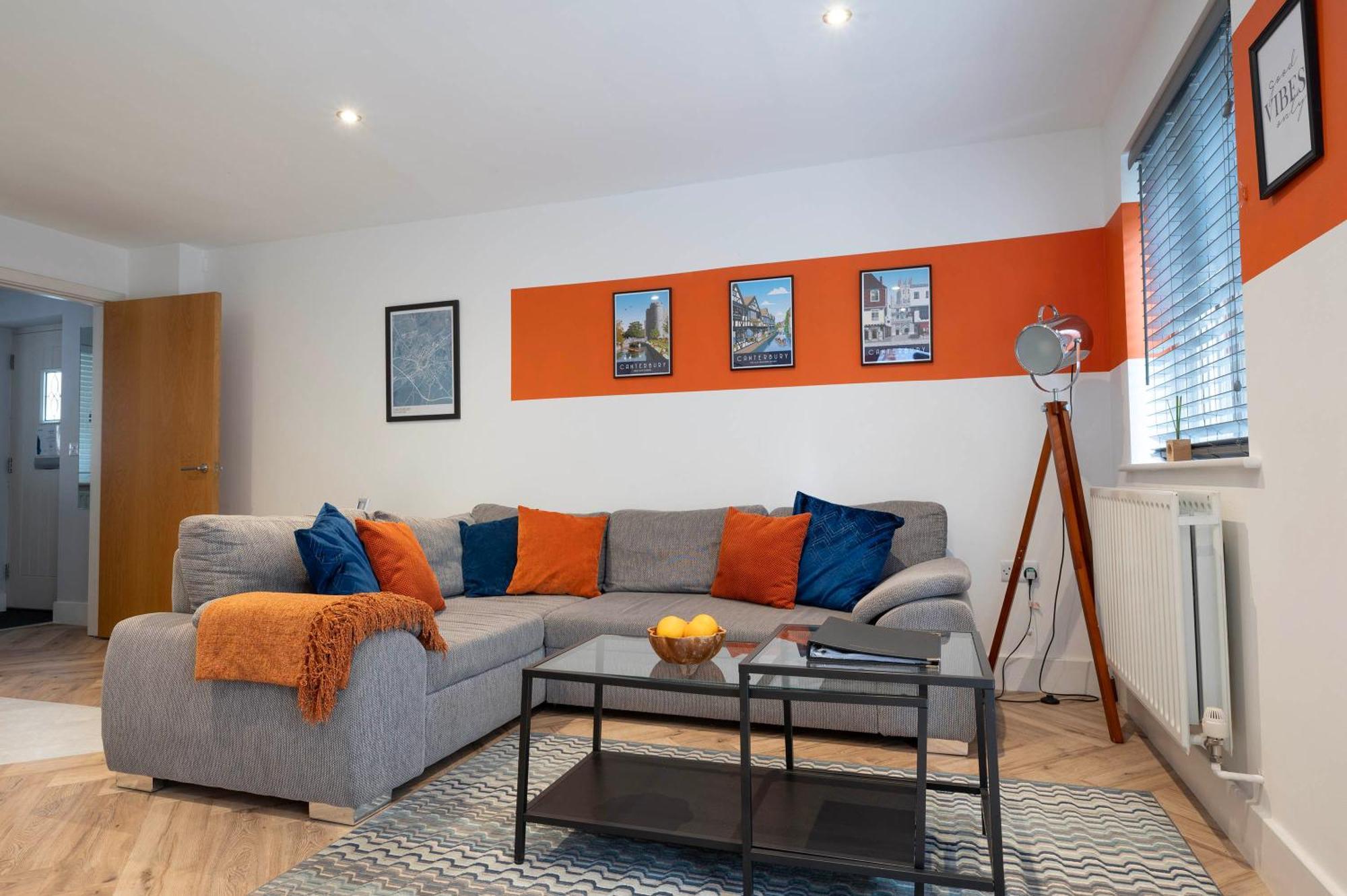 The Chaucer - Modern 3 Bed Home With Parking Close To City Centre كانتربيري المظهر الخارجي الصورة